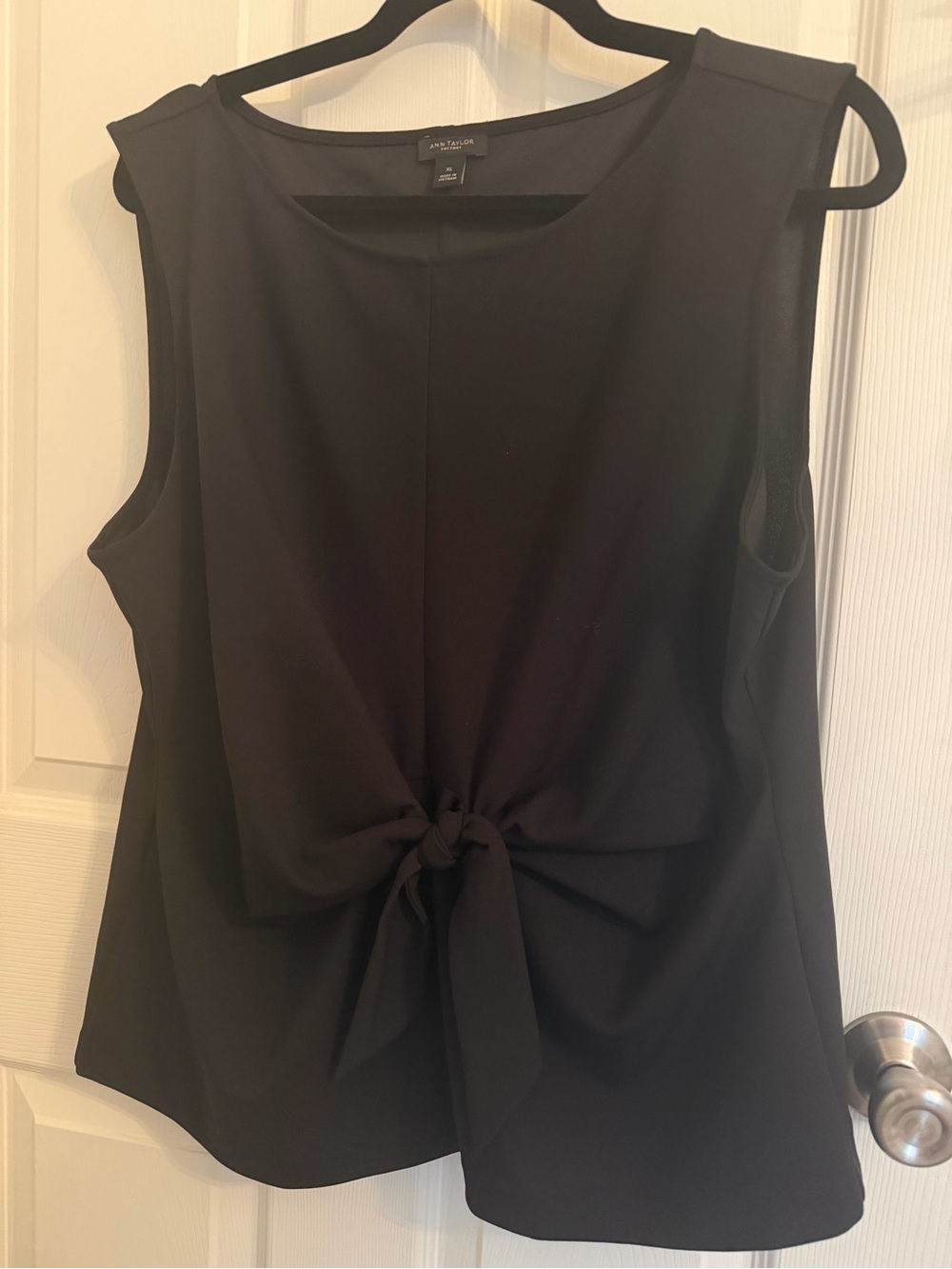 Anne Taylor Black Sleeveless Tie-Front Top